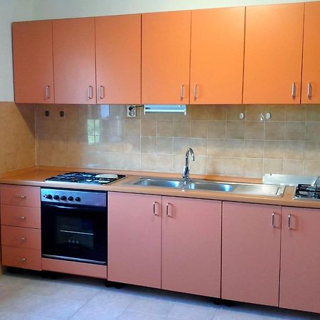 Manora Sucuraj 2 Bedroom Apartment Екстер'єр фото