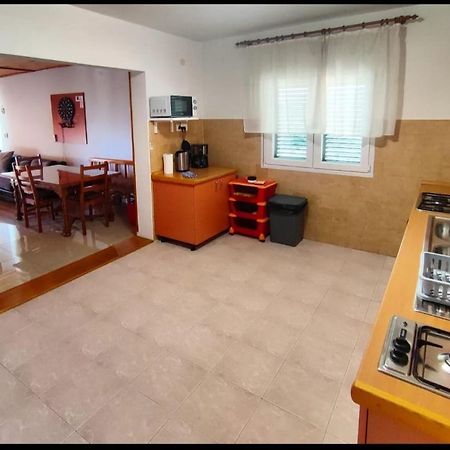 Manora Sucuraj 2 Bedroom Apartment Екстер'єр фото