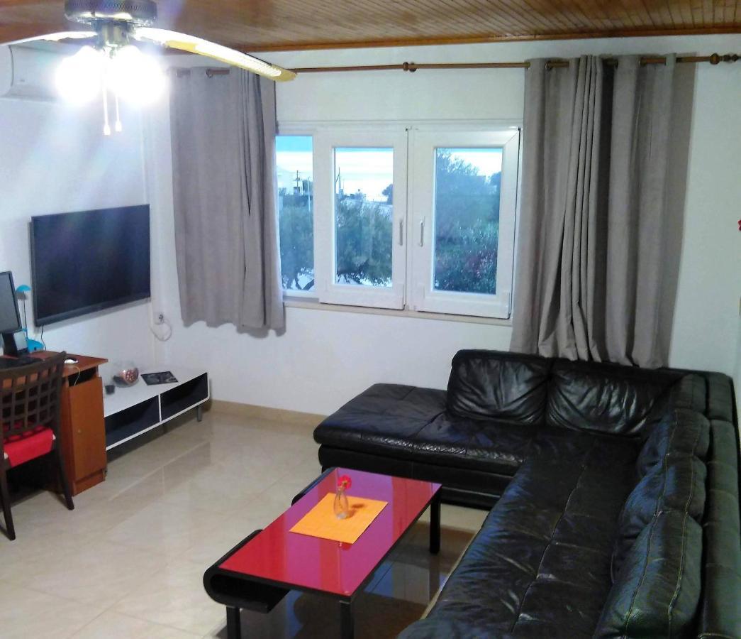 Manora Sucuraj 2 Bedroom Apartment Екстер'єр фото
