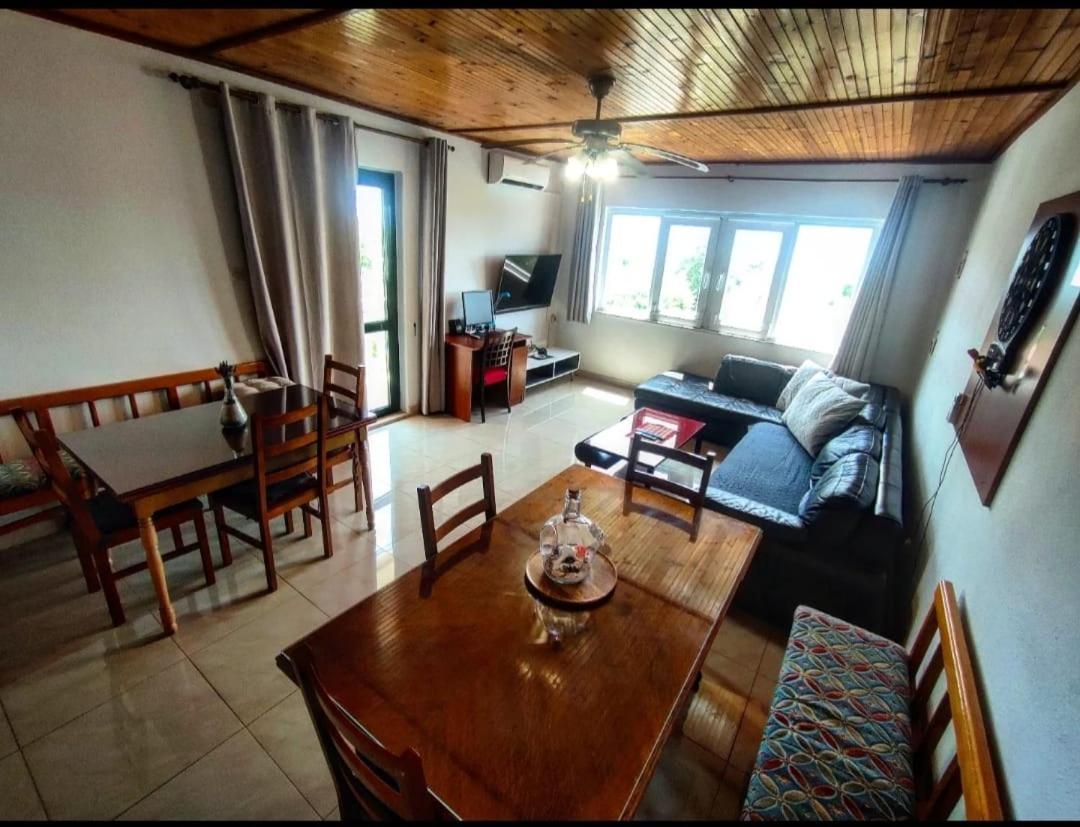 Manora Sucuraj 2 Bedroom Apartment Екстер'єр фото