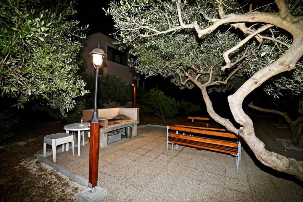 Manora Sucuraj 2 Bedroom Apartment Екстер'єр фото